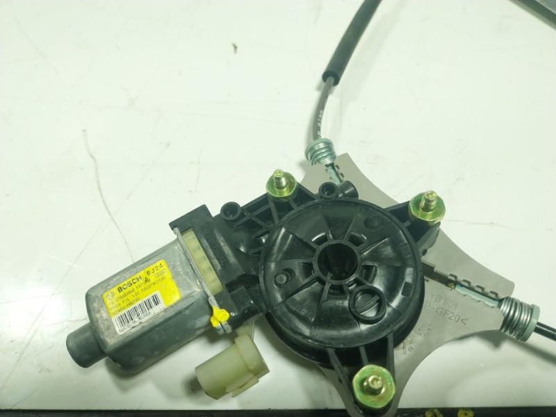 Recambio de elevalunas delantero derecho para kia stonic (ybcuv) 1.6 crdi cat referencia OEM IAM  82460H8000 