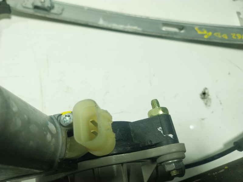 Recambio de elevalunas delantero derecho para kia stonic (ybcuv) 1.6 crdi cat referencia OEM IAM  82460H8000 