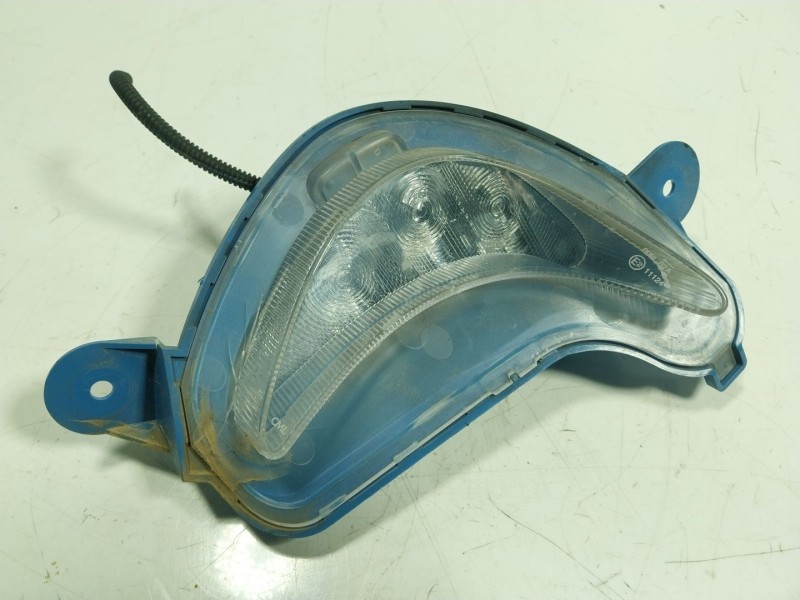 Recambio de faro luz diurna derecho para renault zoe 68 kw referencia OEM IAM  266007997R 