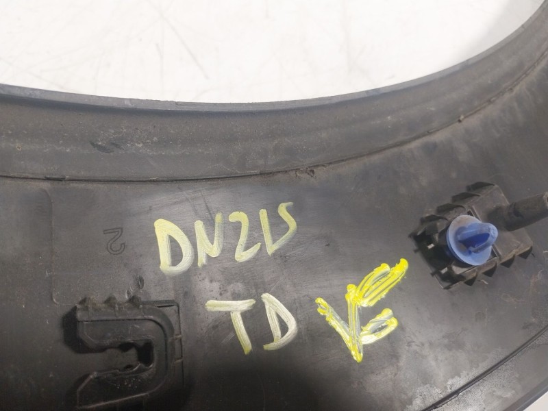 Recambio de aletin trasero derecho para citroën c4 cactus 1.6 bluehdi 100 referencia OEM IAM   