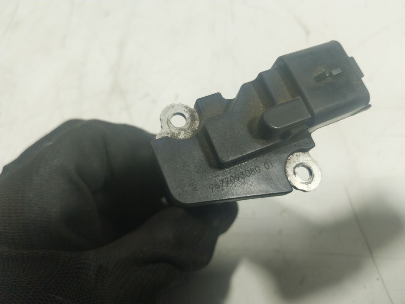 Recambio de caudalimetro para citroën c4 cactus 1.6 bluehdi 100 referencia OEM IAM  967709308001 