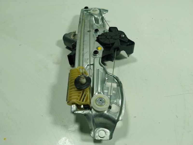 Recambio de elevalunas trasero derecho para renault megane iv berlina 5p 1.3 tce referencia OEM IAM 827209091R 827209091 