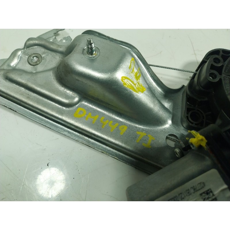 Recambio de elevalunas trasero izquierdo para renault megane iv berlina 5p 1.3 tce referencia OEM IAM 827218403R 827218403R 