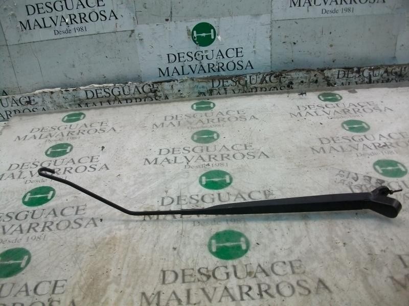 Recambio de brazo limpia delantero derecho para citroën c3 1.4 hdi magic referencia OEM IAM   