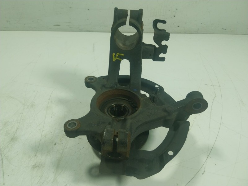 Recambio de mangueta delantera derecha para renault megane iv berlina 5p 1.3 tce referencia OEM IAM 400146171R  