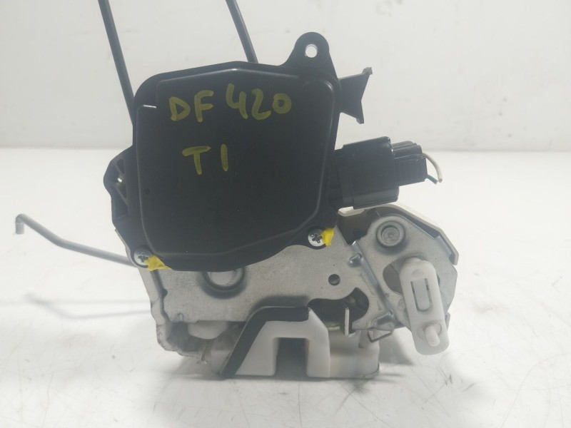 Recambio de cerradura puerta trasera izquierda para citroën c-zero seduction referencia OEM IAM   