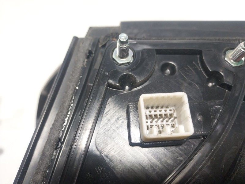 Recambio de espejo derecho para kia stonic (ybcuv) 1.6 crdi cat referencia OEM IAM   