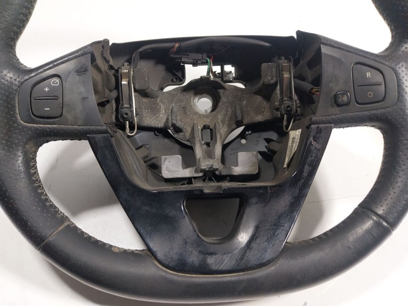 Recambio de volante para renault zoe 68 kw referencia OEM IAM  4840054606R 