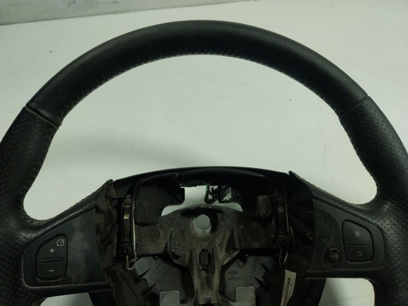 Recambio de volante para renault zoe 68 kw referencia OEM IAM  4840054606R 