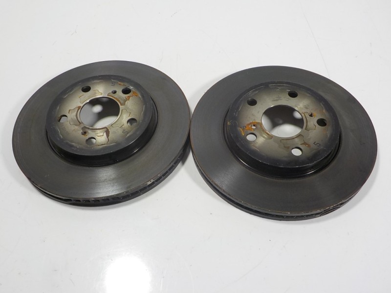 Recambio de disco freno delantero para toyota yaris cross 1.5 vvti 16 v 55 kw referencia OEM IAM 4351202390  