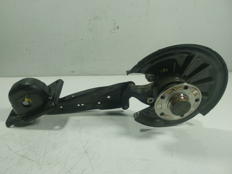 Recambio de mangueta trasera izquierda para cupra leon sportstourer (kl8) 1.4 tsi phev referencia OEM IAM   