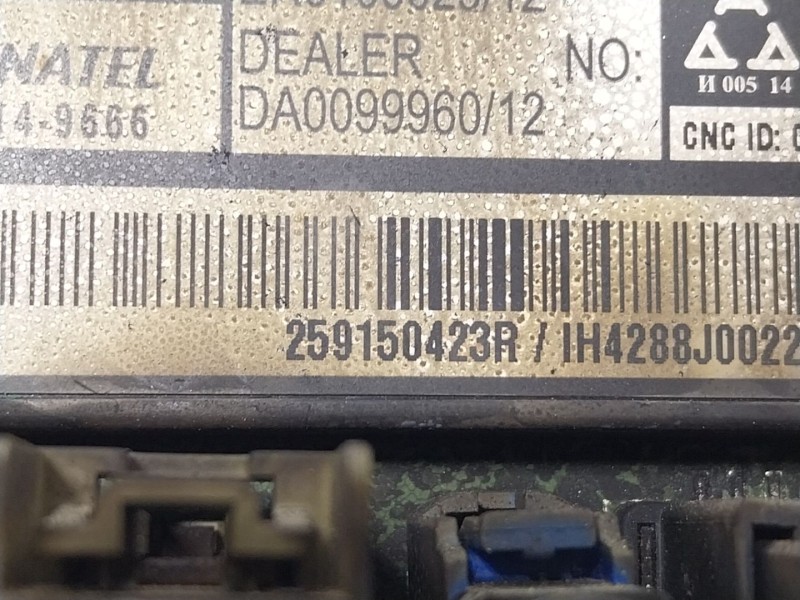 Recambio de pantalla multifuncion para renault zoe 68 kw referencia OEM IAM  259150423R 