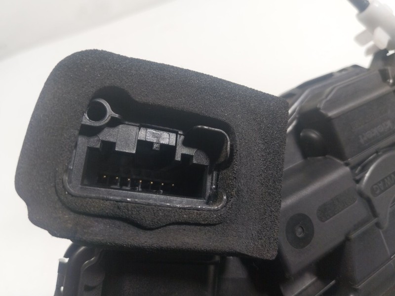 Recambio de cerradura puerta trasera izquierda para skoda spaceback (5h) 1.0 tsi referencia OEM IAM  5TA839015E 