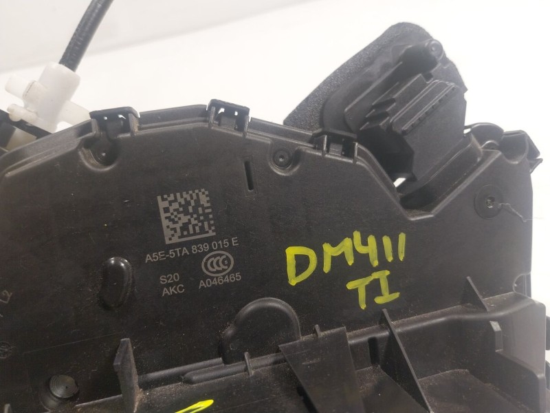 Recambio de cerradura puerta trasera izquierda para skoda spaceback (5h) 1.0 tsi referencia OEM IAM  5TA839015E 