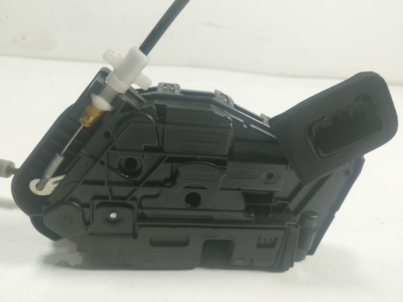 Recambio de cerradura puerta delantera derecha para skoda spaceback (5h) 1.0 tsi referencia OEM IAM  5TB837016A 
