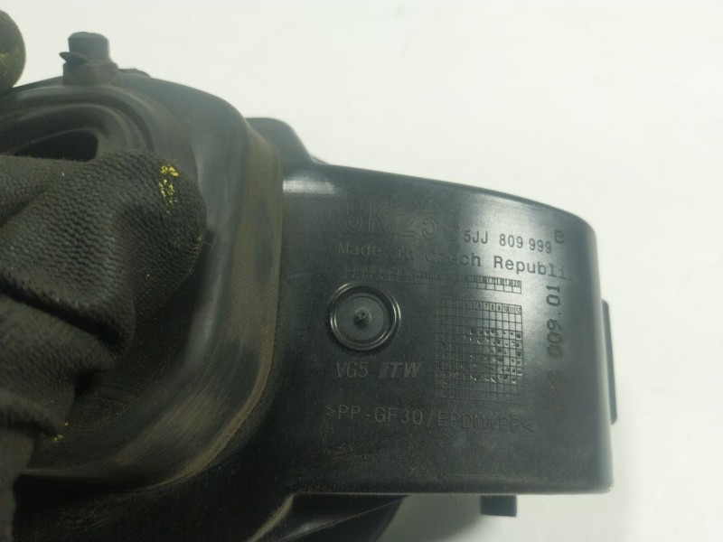 Recambio de tapa combustible para skoda spaceback (5h) 1.0 tsi referencia OEM IAM  5JJ809999 