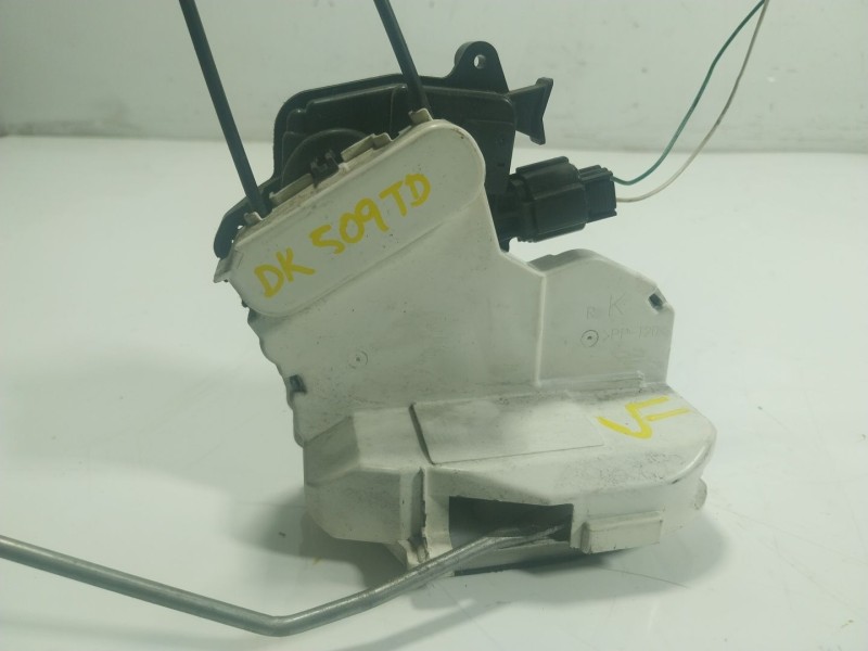 Recambio de cerradura puerta trasera derecha para citroën c-zero seduction referencia OEM IAM   