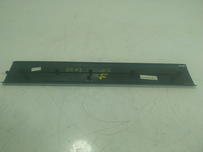 Recambio de moldura para mercedes-benz clase m (w164) 6.2 v8 cat referencia OEM IAM  A1646803335DC 