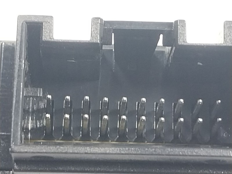 Recambio de warning para audi a1 sportback (gba) 25 tfsi s line referencia OEM IAM 82A925301AE 82A925301 