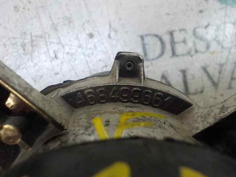 Recambio de faro antiniebla derecho para fiat nuova 500 (150) 1.2 cat referencia OEM IAM 51822888 468499661 