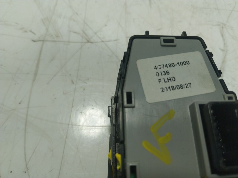 Recambio de mando elevalunas delantero izquierdo para kia niro concept referencia OEM IAM  93570G5310 