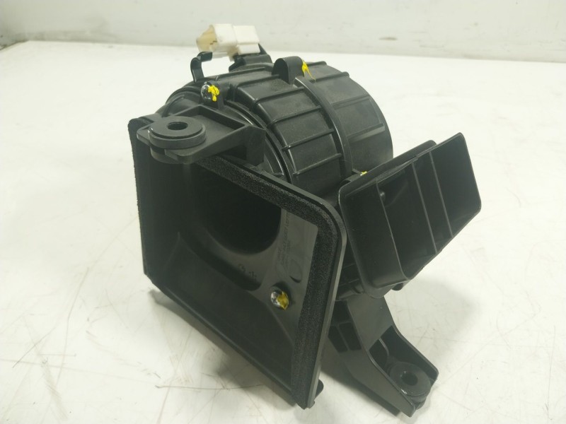 Recambio de motor calefaccion para kia niro concept referencia OEM IAM  1808275485 