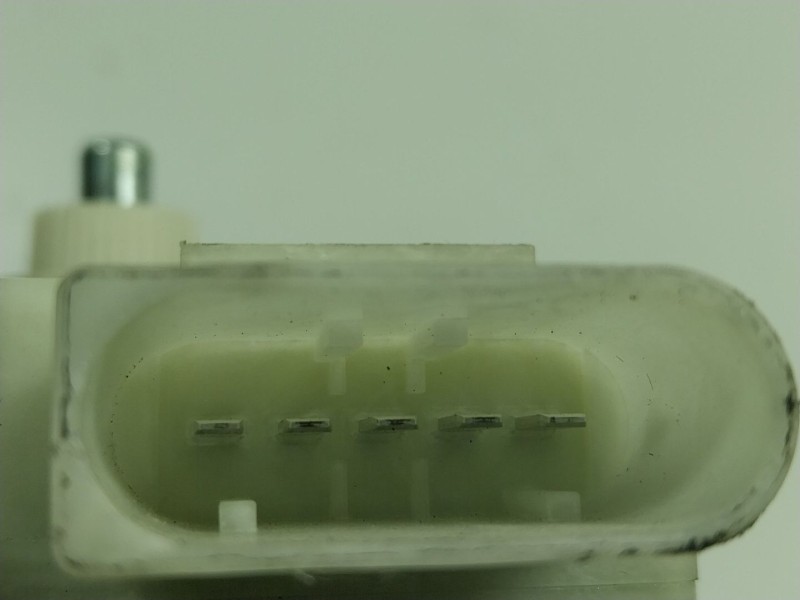 Recambio de motor elevalunas delantero derecho para bmw i3 (i01) 125 kw referencia OEM IAM   