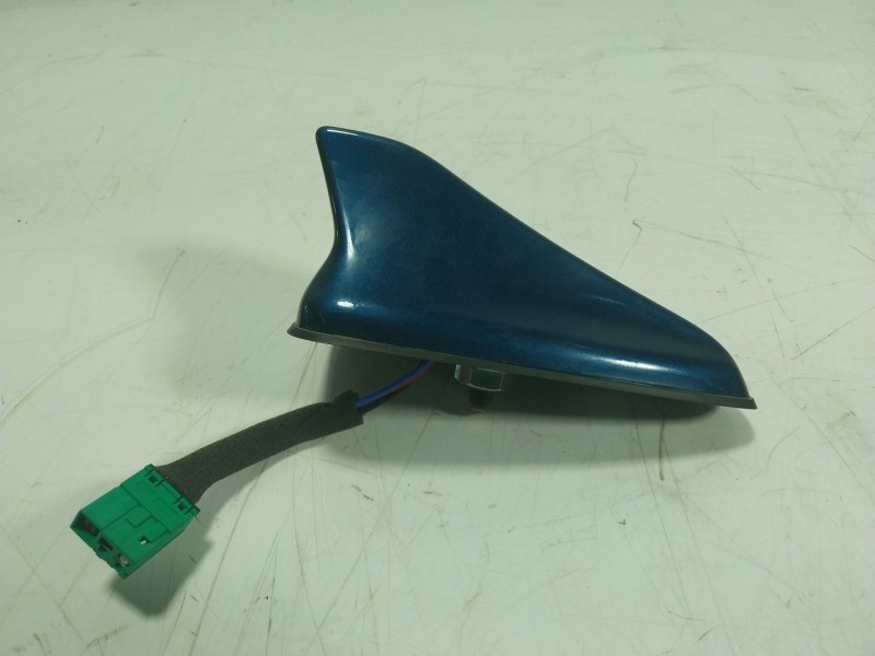 Recambio de antena para kia niro concept referencia OEM IAM  96210G5140C3U 