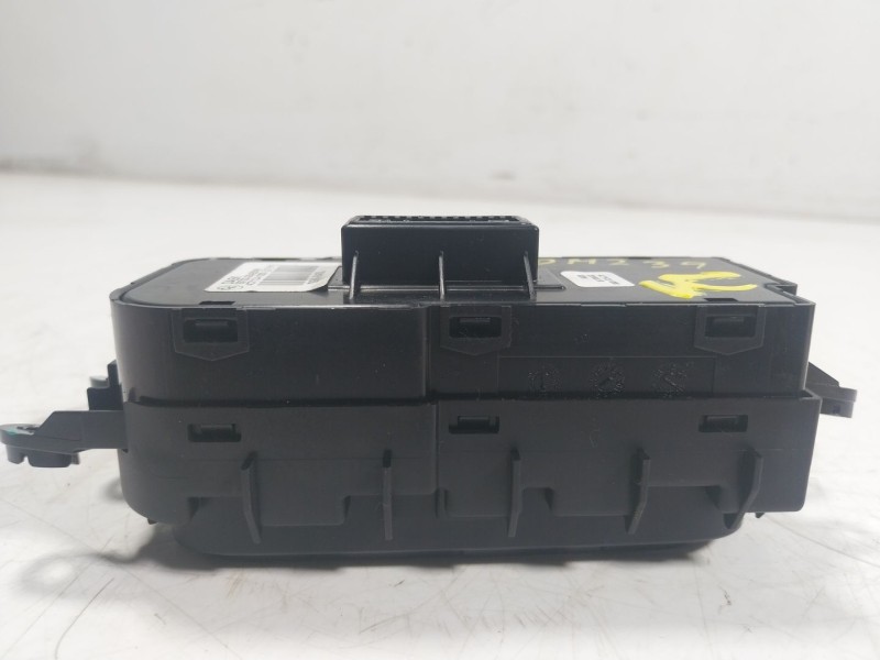 Recambio de mando multifuncion para kia niro concept referencia OEM IAM  93700G5AE0WK 