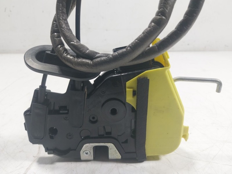 Recambio de cerradura puerta delantera derecha para kia niro concept referencia OEM IAM  81320G5010IIR 