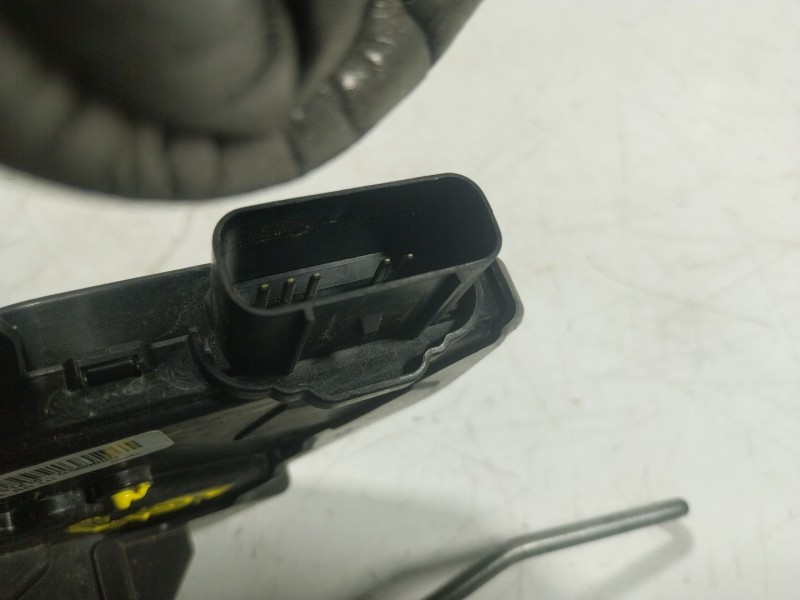 Recambio de cerradura puerta trasera izquierda para kia niro concept referencia OEM IAM  81410G5000IIU 