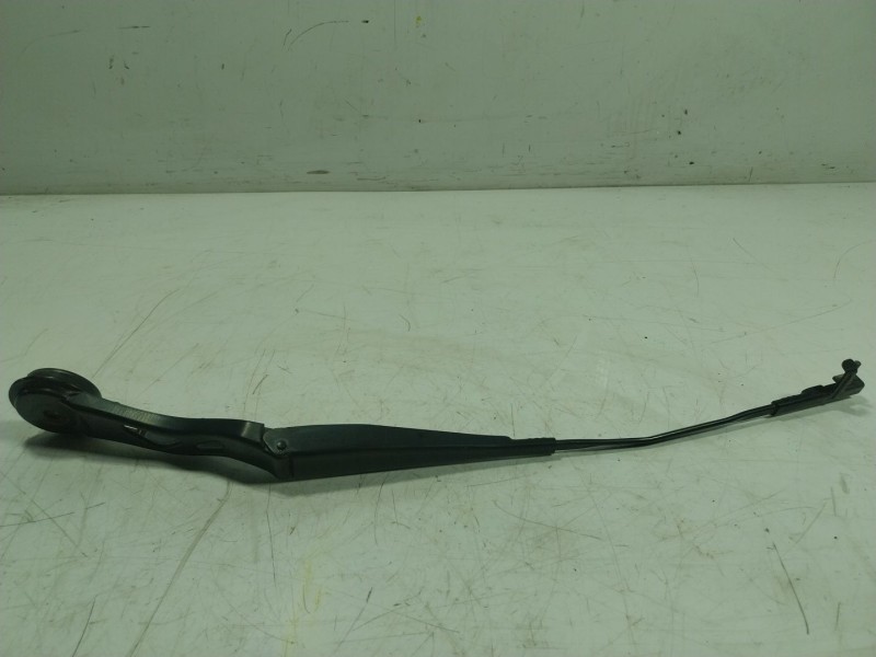 Recambio de brazo limpia delantero derecho para bmw i3 (i01) 125 kw referencia OEM IAM   