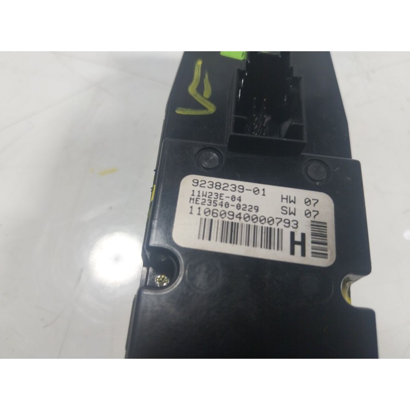 Recambio de mando elevalunas delantero izquierdo para bmw serie 5 lim. (f10) 3.0 turbodiesel referencia OEM IAM  923823901 