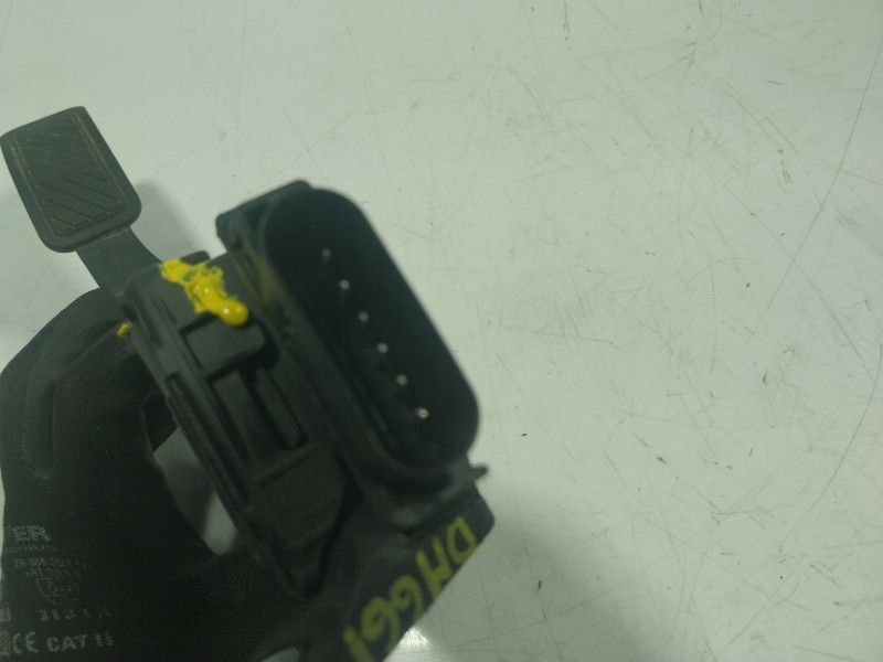 Recambio de potenciometro pedal para ford transit courier 1.5 tdci cat referencia OEM IAM  8V219F836AC 