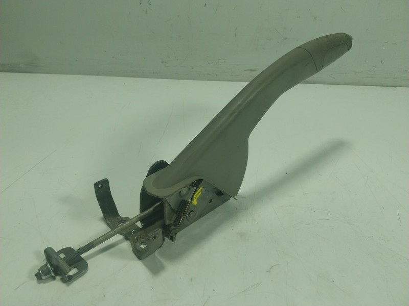 Recambio de palanca freno de mano para renault zoe 68 kw referencia OEM IAM  360108714R 