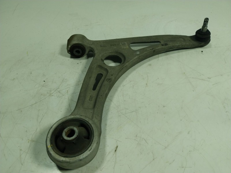 Recambio de brazo suspension inferior delantero derecho para kia niro concept referencia OEM IAM   