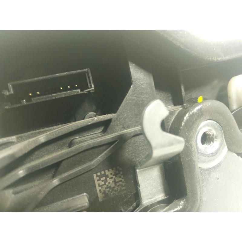 Recambio de cerradura puerta trasera derecha para bmw serie 5 lim. (f10) 3.0 turbodiesel referencia OEM IAM  7229460 
