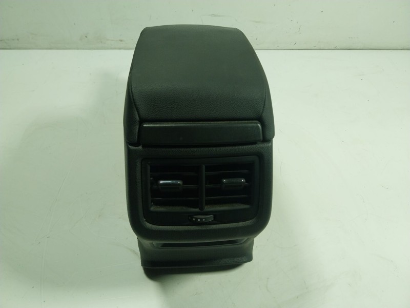Recambio de apoyabrazos central para seat leon (5f1) fr referencia OEM IAM 5F0864207CZQ2  