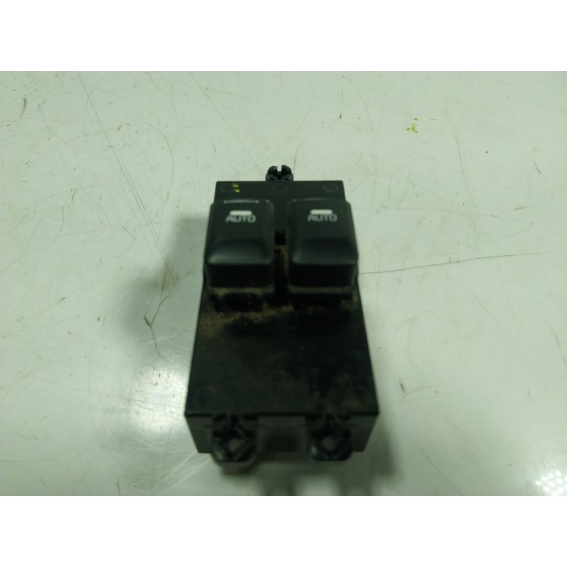 Recambio de mando elevalunas delantero izquierdo para kia ceed 1.4 tgdi cat referencia OEM IAM  93670A2100 