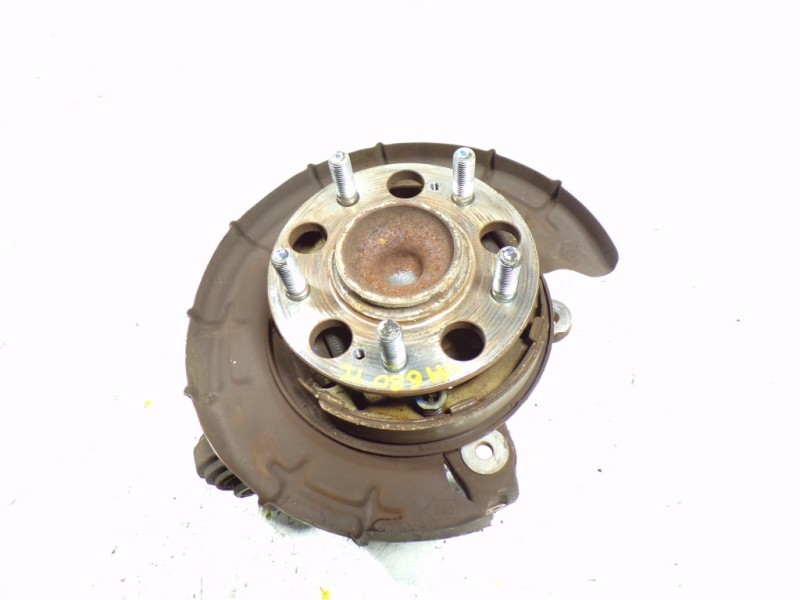 Recambio de mangueta trasera izquierda para kia cee´´d sporty wagon 1.6 crdi cat referencia OEM IAM 527101H500  