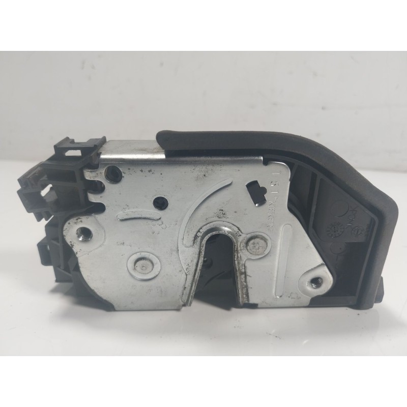 Recambio de cerradura puerta delantera izquierda para bmw serie 5 lim. (f10) 3.0 turbodiesel referencia OEM IAM  7229461 