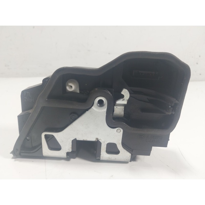 Recambio de cerradura puerta delantera izquierda para bmw serie 5 lim. (f10) 3.0 turbodiesel referencia OEM IAM  7229461 