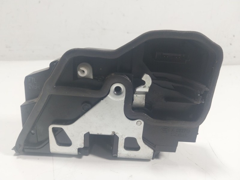Recambio de cerradura puerta delantera izquierda para bmw serie 5 lim. (f10) 3.0 turbodiesel referencia OEM IAM  7229461 