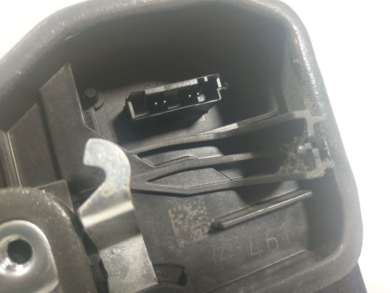 Recambio de cerradura puerta delantera izquierda para bmw serie 5 lim. (f10) 3.0 turbodiesel referencia OEM IAM  7229461 