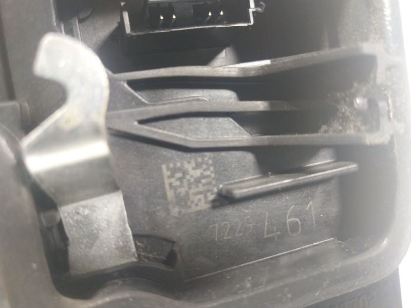 Recambio de cerradura puerta delantera izquierda para bmw serie 5 lim. (f10) 3.0 turbodiesel referencia OEM IAM  7229461 