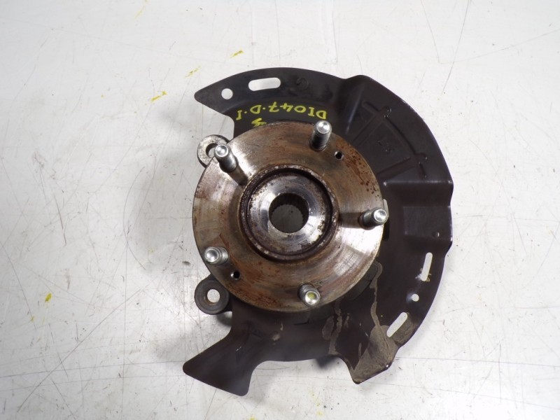 Recambio de mangueta delantera izquierda para kia ceed 1.6 crdi cat referencia OEM IAM 51715G4AA0  