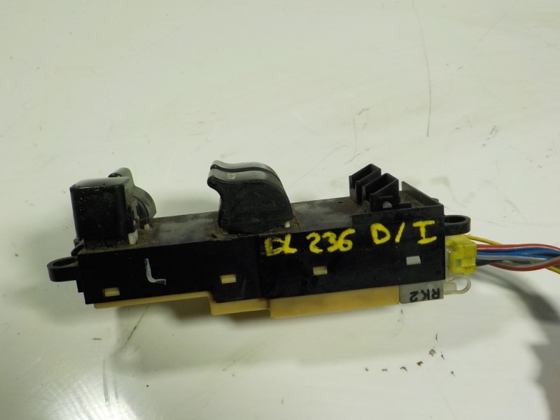 Recambio de mando elevalunas delantero izquierdo para nissan micra (k11) 1.3 16v cat referencia OEM IAM   