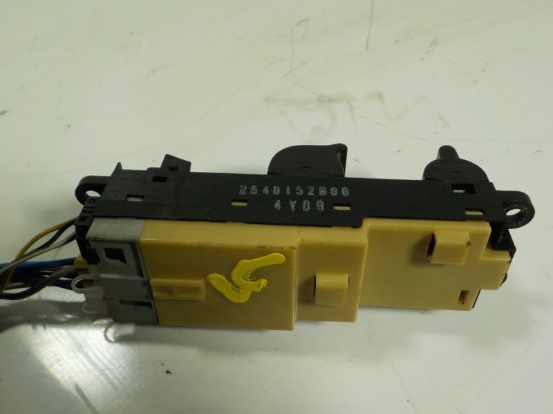 Recambio de mando elevalunas delantero izquierdo para nissan micra (k11) 1.3 16v cat referencia OEM IAM   