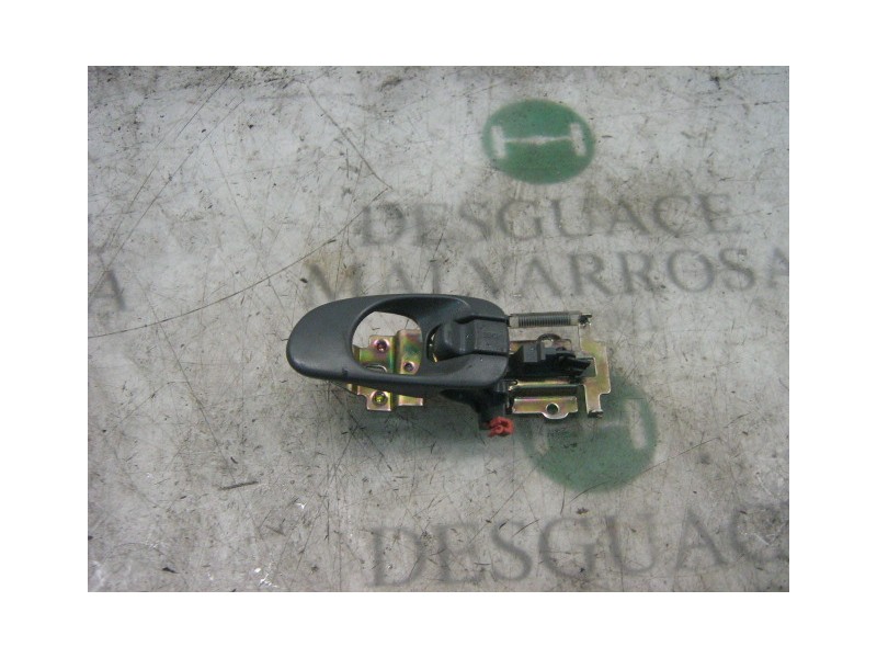 Recambio de maneta interior trasera derecha para kia sephia ll ls referencia OEM IAM   