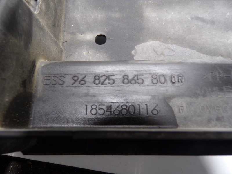 Recambio de frente delantero para peugeot 207 cc 1.6 16v referencia OEM IAM 7104FS 9682586580 1854680116